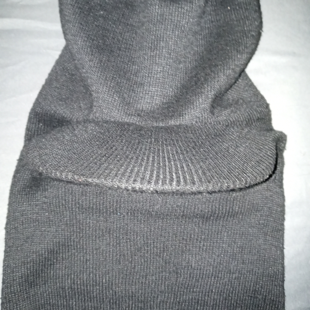 Winter hat - Picture 4 of 9